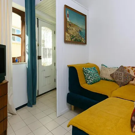 A18 - Chimney Townhouse In Historic Center * Лагуш